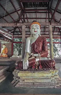 Buddha figure in Kyaikkhauk Pagoda