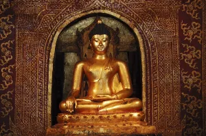 Buddha sculpture, Wat Phra Singh