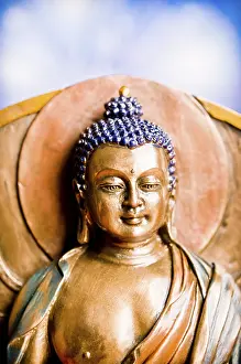 Buddha statue, frontal view