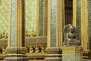 Buddha statue in grand palace of bangkok thailand