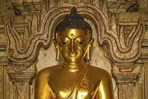 Buddha statue at Shwegugyi Temple
