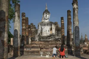 Buddha statue, Wat Mahathat, Sukhothai Historical Park