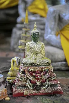 Buddha statue in Wat Yai Chai Mongkhon