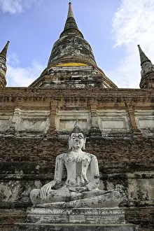Buddha statue in Wat Yai Chai Mongkhon