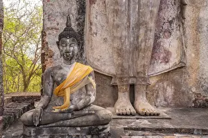 Category Buddhism Prints: Buddha statues in the temple Wat Saphan Hin