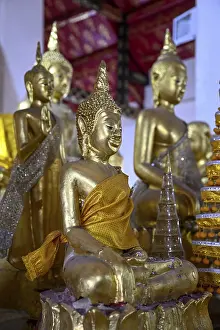 Buddha statues in Wat Arun, Temple of Dawn