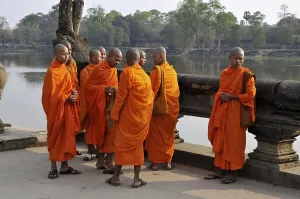Buddhist monks, castle moat, Angkor Wat Temple