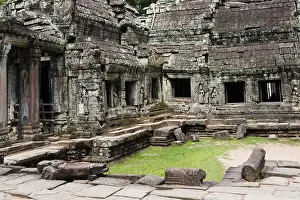 Buddhist temple buildings, jungle temples