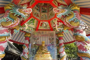 Buddhist temple at Maenam Beach