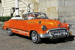 Buick, Convertible, classic car from the 50s in the city center of Havana