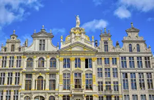 Buildings and architecture in the Grand Place