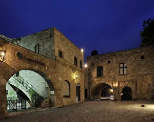 Buildings on Museum Square, Platia Moussio