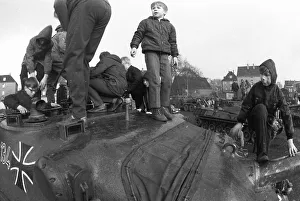The Bundeswehr weapons show, here in Dortmund-Luettgendortmund in 1966