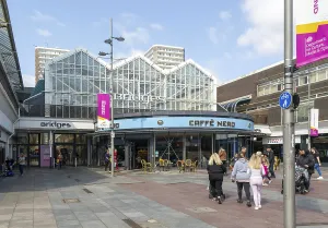 Caffe Nero, The Bridges Shopping Centre opened 1988