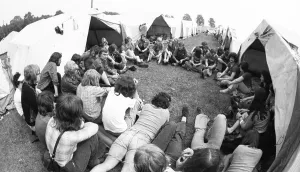 The camps of the DKP-affiliated children's and youth organisations Junge Pioniere and SDAJ at Whitsun 1975 on 17
