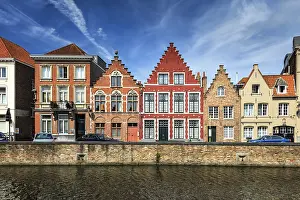 Canal and medieval houses. Bruges (Brugge)