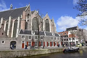 Canal in the Wallen district, Oudezijds Voorburgwal