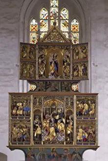 Carved altar, St. Saint, Saint