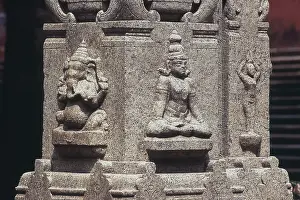 Carved pillar at Government Museum