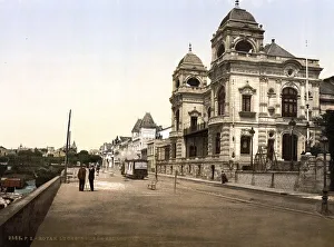 The Casino and the front of Foncillon