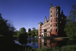 Castle ruins, view from the south