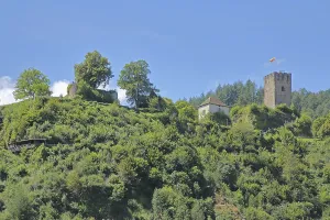 Castle with tower on mountain, Hornberg