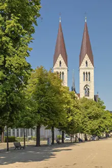Cathedral Square with St Stephen's and Sixtus Cathedral
