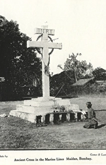Catholic Community ancient cross in the Marine Lines maiden, Bombay Mumbai, Maharas htra, India, As ia