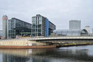 Central Station, Spree, Berlin, Germany
