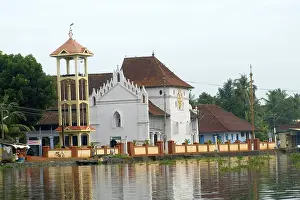 Champakulam Kalloorkadu Mary Forane church at pamba river