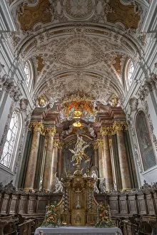 Chancel with the Assumption of Mary with the Apostles