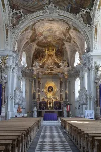 Chancel of the parish church and basilica Mariae Empfangnis