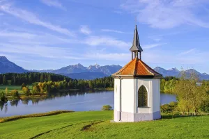 Chapel Hegratsried, Lake Hegratsrieder See