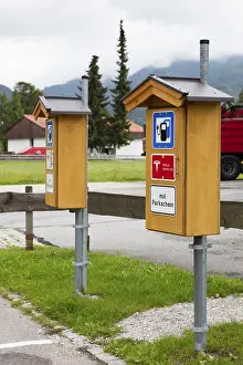 Charging station for electric cars
