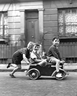 Children drive soapboxes, England, Great Britain