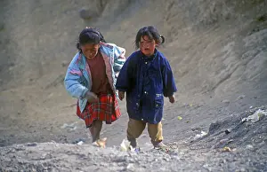 Children, girls, Andean highlands between Cusco and Puno