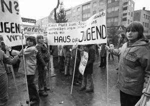 Children, youth and youth organisations demonstrated together on 4