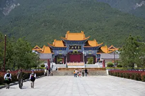 The Chongsheng Monastery is the mother building of the Three Pagodas