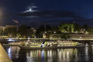 City view with Elbe in the evening