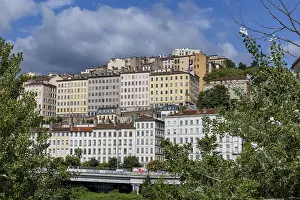 Category Historic EN Prints: City view, traditional houses above Quai Andre Lassagne on the Rhone