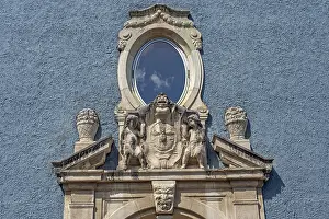 Category Historic EN Prints: Classicist tympanum above the Tor tor of the secondary school