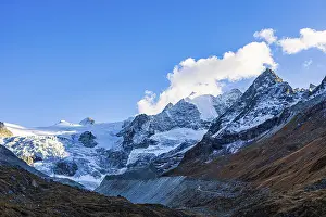 Clouds over the peaks of the Grand Cornier