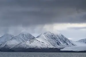 Cloudy mountains, Jarlsbergland