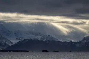 Cloudy mountains, Jarlsbergland