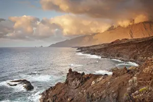 Coast at Los Llanillos in the evening