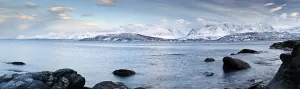 Coast at Oldervik, Ullsfjorden