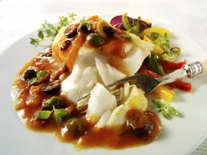 Cod fillet with a ragu and caper sauce<br> Cod fillet with a rag and caper sauce