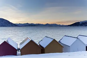 Category Scandinavia Prints: Colored wooden huts on the Nordfjord