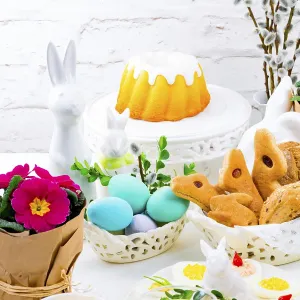 A colourful and festive Easter table decoration