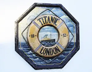 Commemoration plaque for Titanic steamship